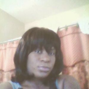 Meet your Posher, Francoise
